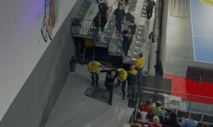 Suporterii SCM Râmnicu Vâlcea, agresaţi în timpul meciului cu CS Gloria Bistriţa