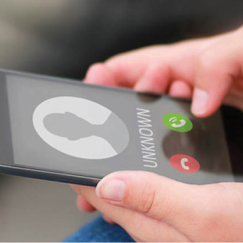 Românii din UE vor avea apeluri către țară la cost local fără limită de minute