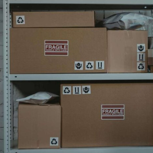 Rafturile metalice, soluția ideală pentru depozitarea sigură a obiectelor voluminoase