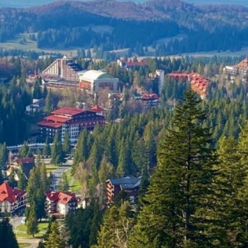 Poiana Brașov atrage turiști pentru minivacanța de 1 Decembrie cu oferte variate