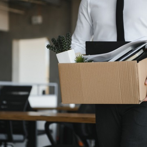 Guvernul pregătește reducerea personalului în administrația locală și centrală