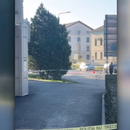 Colet suspect blochează traficul într-o intersecție importantă din Sibiu