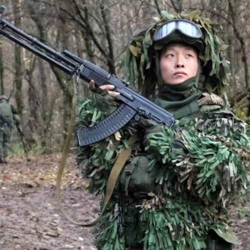 Geniști nord-coreeni asistă la curățarea de mine în regiunea Kursk din Rusia