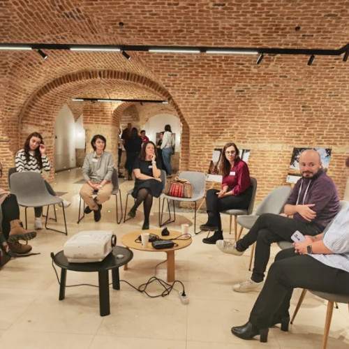 Întâlnire la Castelul Bánffy pentru revitalizarea patrimoniului rural din Cluj