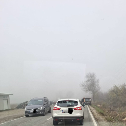 Două mașini s-au ciocnit în Drăgoieni după o manevră neadaptată