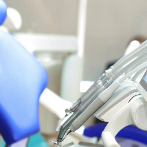 Fetița de doi ani decedată după anestezie avea afecțiuni grave, spun surse medicale