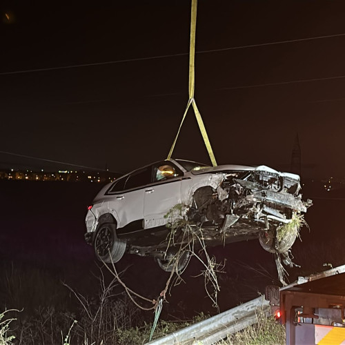 Autoturism răsturnat pe DN 22B în urma unui accident rutier fără victime
