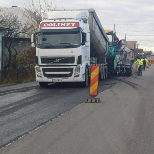Se închide temporar DN 17 în Prundu Bârgăului pentru turnarea stratului de asfalt