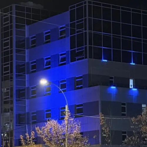 Consiliul Județean Cluj a iluminat sediul pentru Ziua Mondială a Diabetului