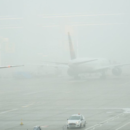 Cursă aeriană de pe Aeroportul Craiova anulată din cauza ceții persistente