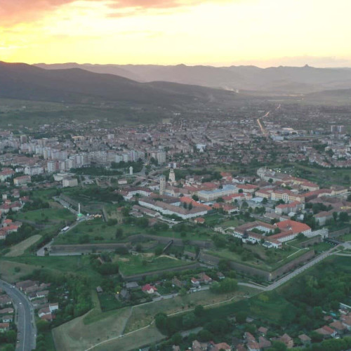 Primăria Alba Iulia scoate la licitație spații în Cetatea Alba Carolina pentru cafenea și terasă