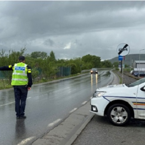Poliția rutieră continuă acțiunile pentru siguranța traficului în weekend