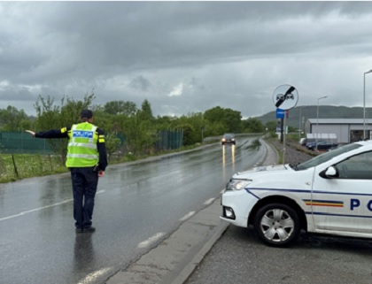 Poliția rutieră continuă acțiunile pentru siguranța traficului în weekend