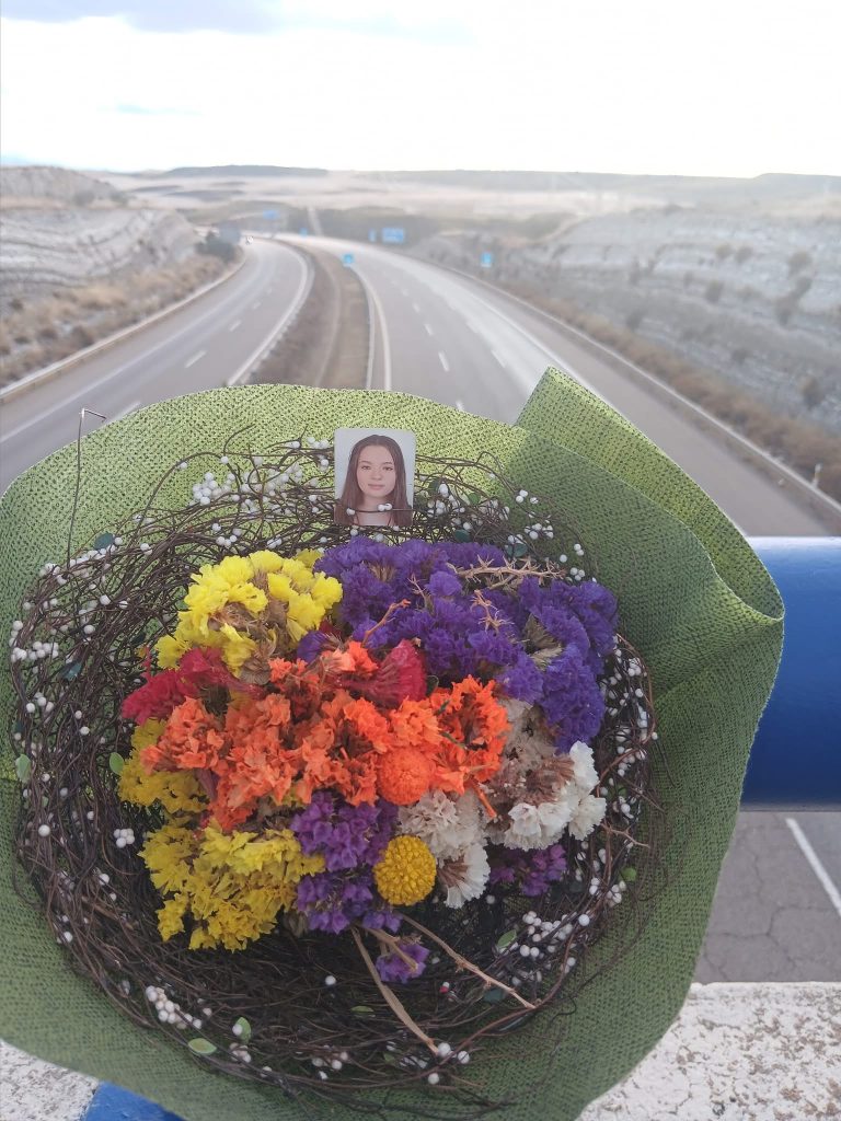 Tatăl tinerei dispărute în Spania își plânge durerea la locul tragediei