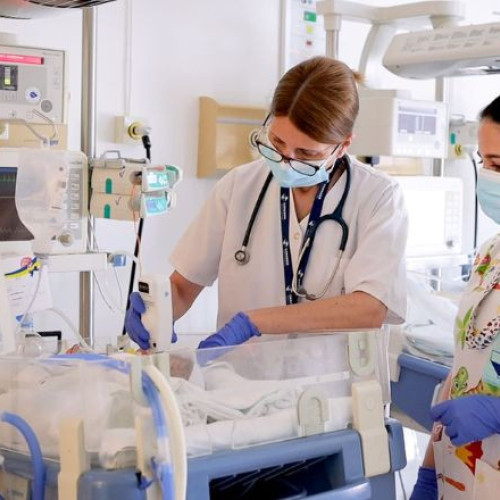 Spitalul Clinic SANADOR asigură îngrijiri speciale pentru nașterile premature