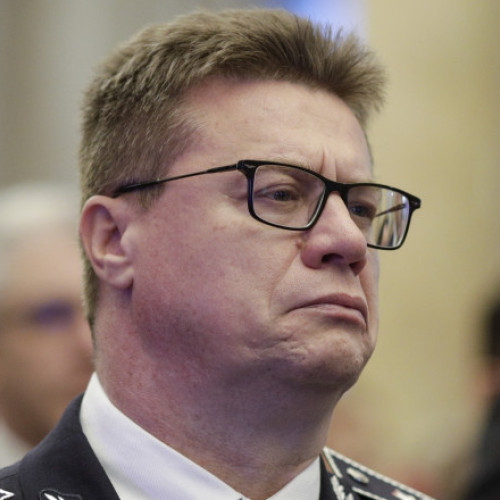 Poliția investighează mai mulți ofițeri în cazul Emil Gânj, principalul suspect într-un dublu criminal