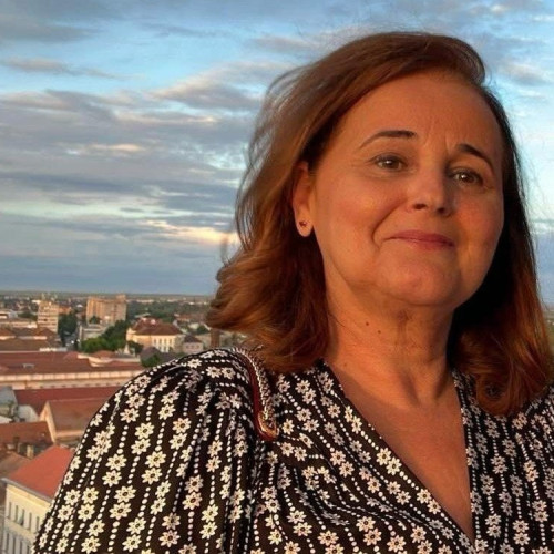 Mihaela Vasil, directorul Casei de Pensii Arad, dedicată sprijinirii pensionarilor