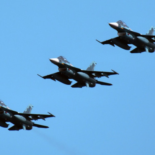 Japonia mobilizează aviația după depistarea unei drone suspecte în apropierea Taiwanului