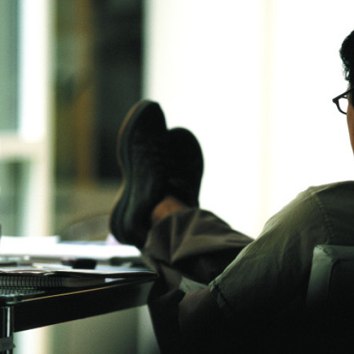 Guvernul propune suspendarea detașărilor și transferurilor între instituții până în 2026