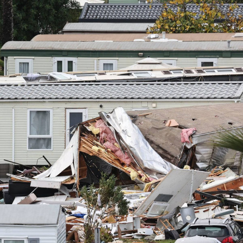 Trei morți și zeci de răniți în Portugalia după furtuna Claudia