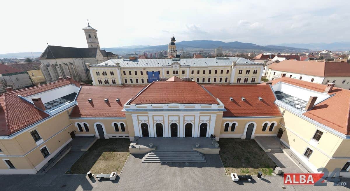 Studenții UAB prezintă la Alba Iulia spectacolul „Marea Unire de la Alba Iulia”