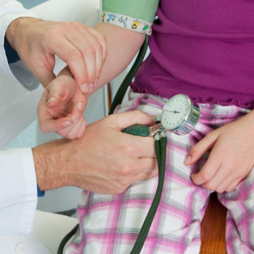 Hipertensiunea la copii s-a dublat în 20 de ani din cauza obezității și stilului de viață nesănătos