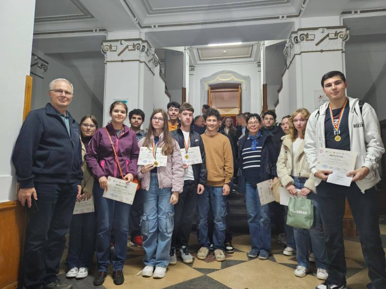 Elevii de la Vasile Lucaciu obțin rezultate remarcabile la concursuri interjudețene de matematică