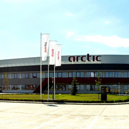 Fabrica de la Ulmi, cel mai mare producător de electrocasnice din România, exportă în 42 de țări