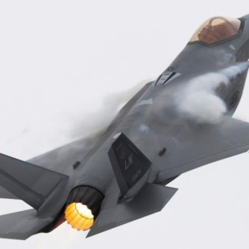 Donald Trump anunță aprobarea pentru vânzarea de avioane F-35 către Arabia Saudită