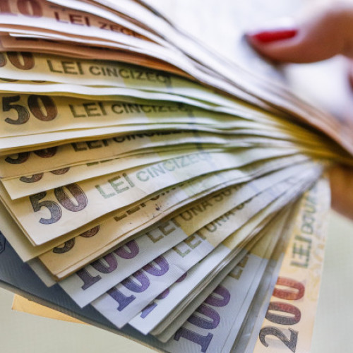 Parlamentul adoptă pachetul fiscal cu majorări de impozite la locuințe și mașini din 2026