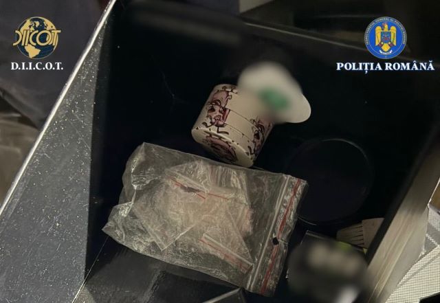 Percheziții antidrog la Brașov și Vaslui pentru destructurarea unei rețele