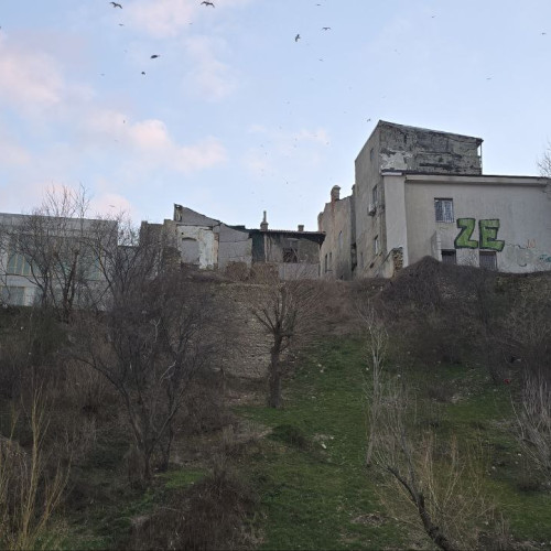 Primarul Constanței explică problemele din jurul consolidării taluzului de la Plaja Modern