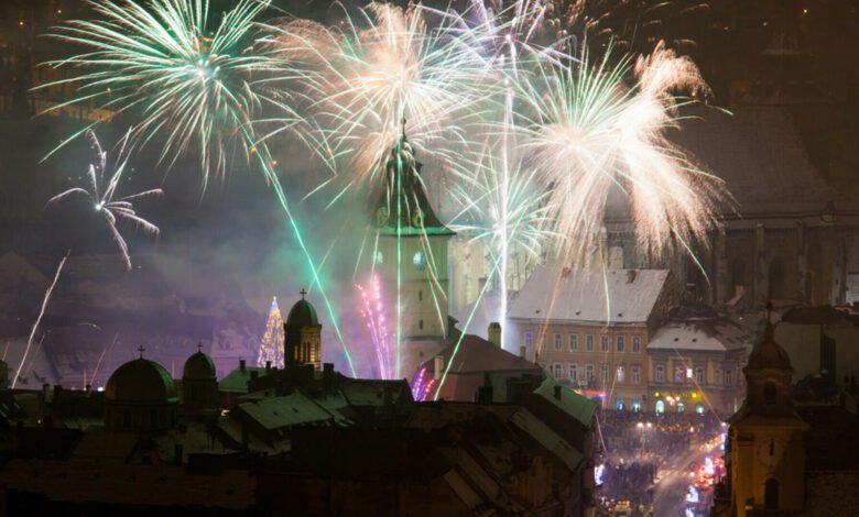 Buzăul înlocuiește focul de artificii cu un spectacol de lumini pentru protejarea animalelor