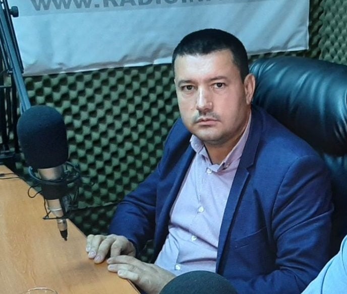 Primarul din Turceni susține reorganizarea administrativă și reducerea salariilor în administrație