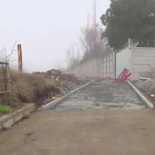 Se construiește un trotuar între 2 Mai și Vama Veche pentru siguranța pietonilor