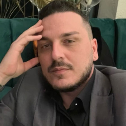 Makaveli renunță la candidatura pentru Primăria Capitalei în favoarea Ancăi Alexandrescu