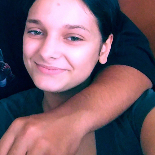 Fată de 14 ani din Târgoviște, căutată după ce a dispărut de acasă