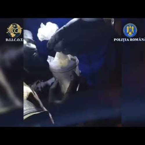 Doi bărbați prinși în Brașov cu aproape 100 de grame de cocaină pentru trafic