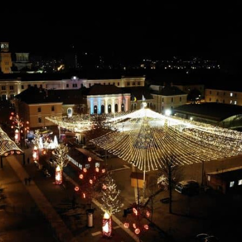 Târgul de Crăciun din Alba Iulia se mută înapoi în Piața Cetății din 2026