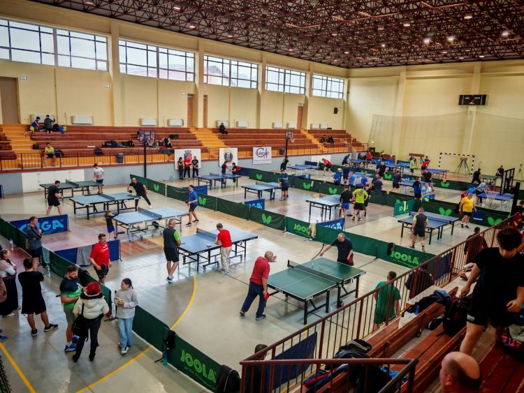 AmaTur aduce la Târgu Lăpuș sute de pasionați la Cupa „Țara Lăpușului” la tenis de masă