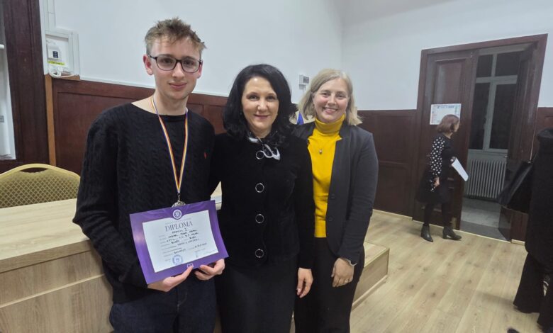 Tudor Ștefan Anghel, premiat la Concursul Național de Chimie Costin D. Nenițescu