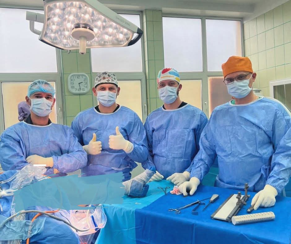 Spitalul Municipal Motru realizează prima intervenție artroscopică pentru ligamentul încrucișat anterior