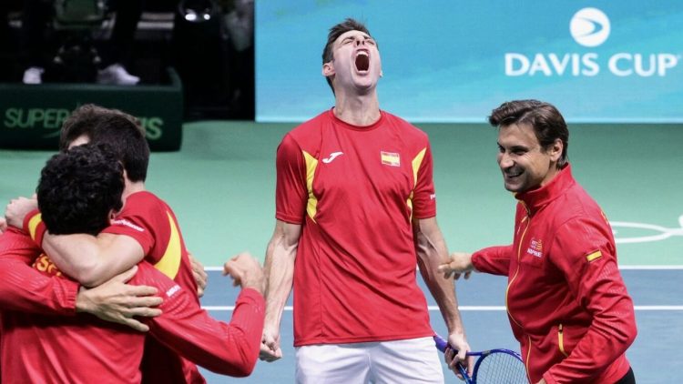 Italia câștigă Cupa Davis pentru al treilea an consecutiv, învingând Spania