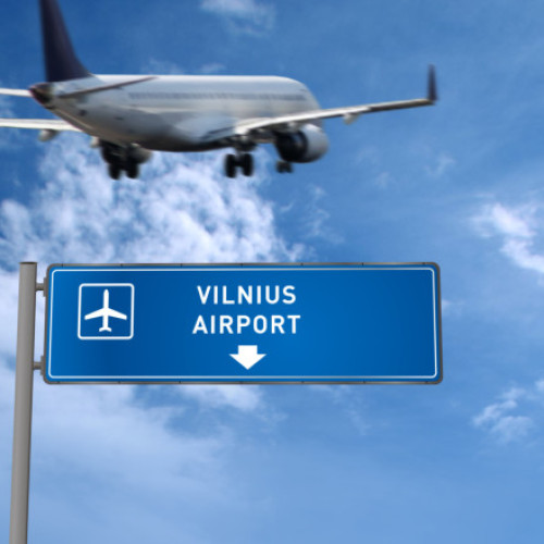 Aeroportul din Vilnius întrerupe temporar zborurile din cauza baloanelor care pătrundeau în spațiul aerian