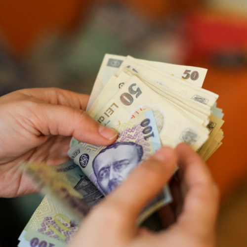 Ministerul Muncii propune interzicerea cumulului pensiei cu salariul la stat, cu excepții pentru profesori și medici