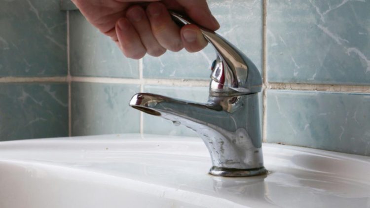 Avarie la rețeaua de apă în mai multe străzi din municipiul Vital