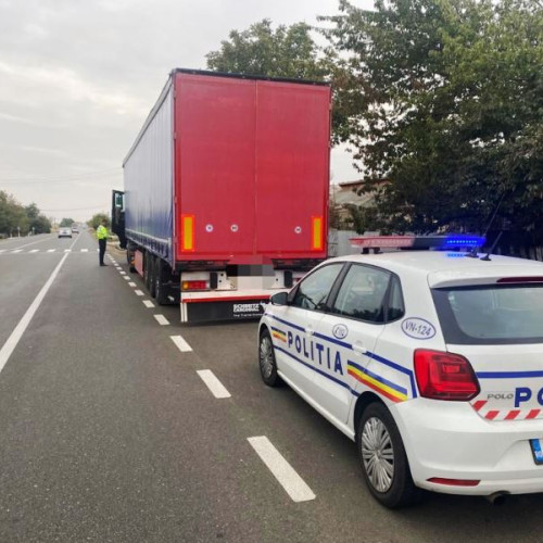 Un șofer fără permis prins după ce a fugit într-o urmărire pe DN2 E85
