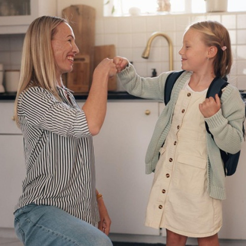 Ghid pentru părinți: cum să asigure siguranța adolescenților pe internet