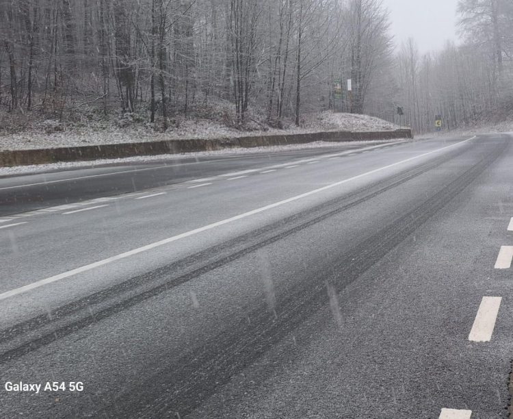 Vremea în Maramureș: condiții normale și intervenții pentru prevenirea poleiului