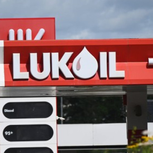 Trei companii și-au exprimat interesul pentru activele Lukoil din România